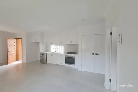 Property photo of 8A Redditch Crescent Hebersham NSW 2770