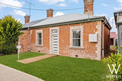 136 Seymour St, Bathurst, NSW 2795