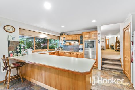 Property photo of 54 Lawrence Drive Berwick VIC 3806