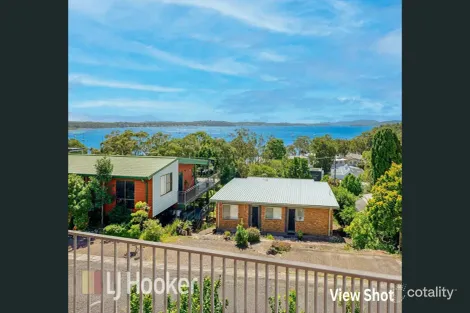 Property photo of 1/19 Corrie Parade Corlette NSW 2315