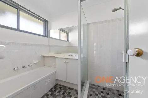 Property photo of 3 Amaroo Close Blue Haven NSW 2262