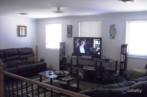 Property photo of 19 Vantage Circuit Cameron Park NSW 2285