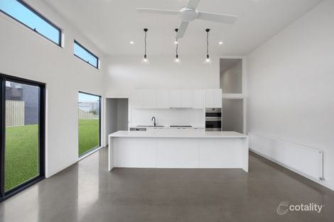 Property photo of 19 Blue Mallee Drive Ocean Grove VIC 3226