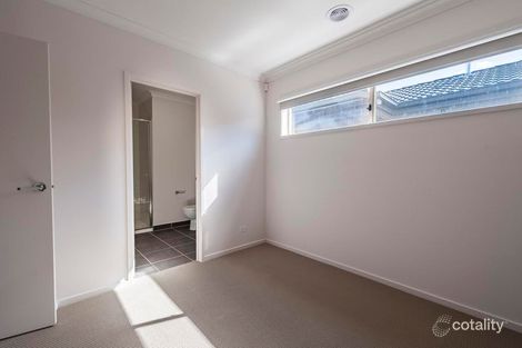 Property photo of 55 Blackcurrant Circuit Mernda VIC 3754