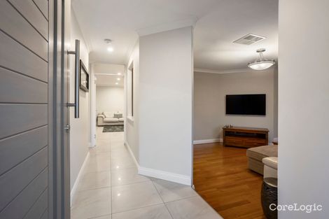 Property photo of 4 Hoylake Court Connolly WA 6027