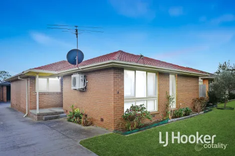 Property photo of 5 Garnet Court Hampton Park VIC 3976