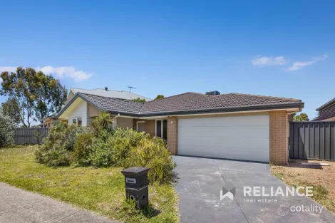Property photo of 11 Holly Drive Point Cook VIC 3030