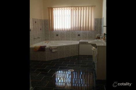 Property photo of 36 Turner Close Blue Haven NSW 2262