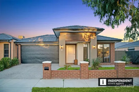 Property photo of 4 Macalister Grove Cobblebank VIC 3338