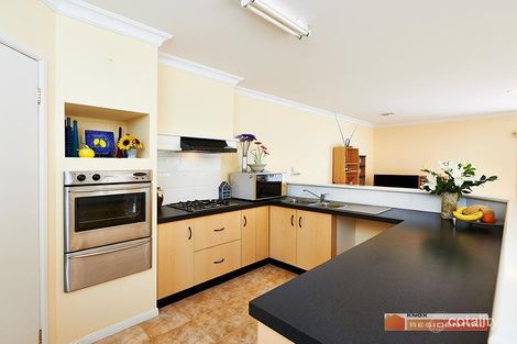 Property photo of 10 Sundew Court Knoxfield VIC 3180