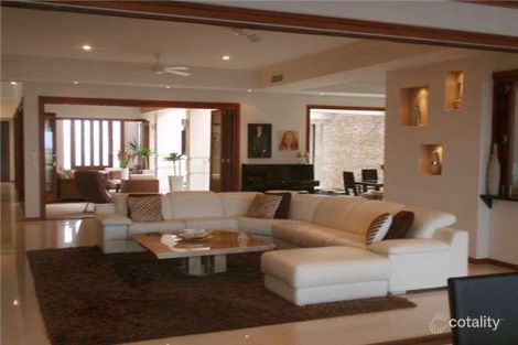 Property photo of 2054 The Circle Hope Island QLD 4212