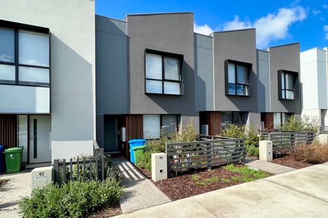 90 Hayton Park Bvd, Cranbourne West, VIC 3977