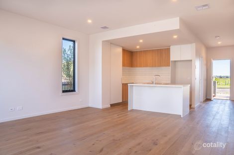 Property photo of 156 Morison Road Clyde VIC 3978