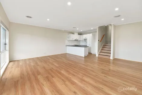 Property photo of 34 Seggan Circle Gowanbrae VIC 3043