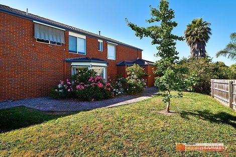 Property photo of 10 Sundew Court Knoxfield VIC 3180