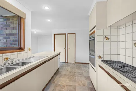 Property photo of 75 Mansfield Street Berwick VIC 3806