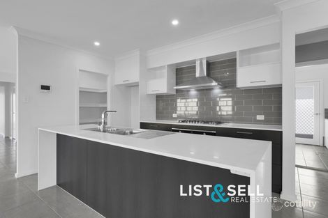 Property photo of 17 Halwes Avenue Menangle Park NSW 2563