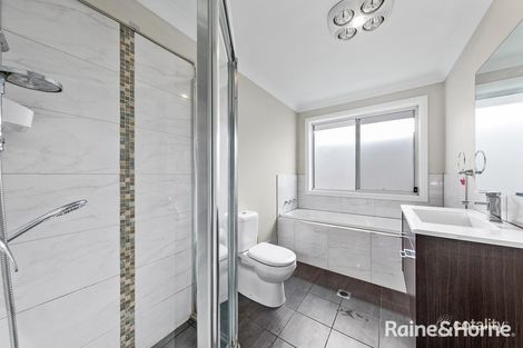 Property photo of 39 Frontiers Road Edmondson Park NSW 2174