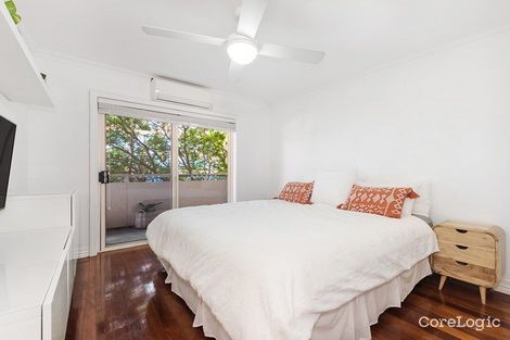 Property photo of 2/73 Oxlade Drive New Farm QLD 4005