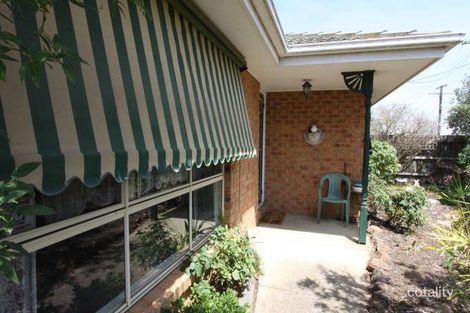 2a Eaton Pde, Laverton, VIC 3028