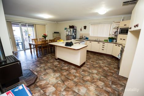 Property photo of 203 Fisher Street Cloverdale WA 6105