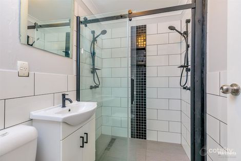 Property photo of 13 Glenhurst Court Camillo WA 6111