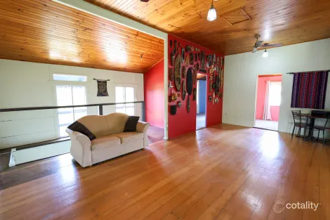 Property photo of 14 Fourth Avenue Home Hill QLD 4806