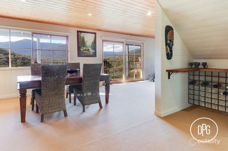 Property photo of 32 Alpine Ridge Drive Merrijig VIC 3723