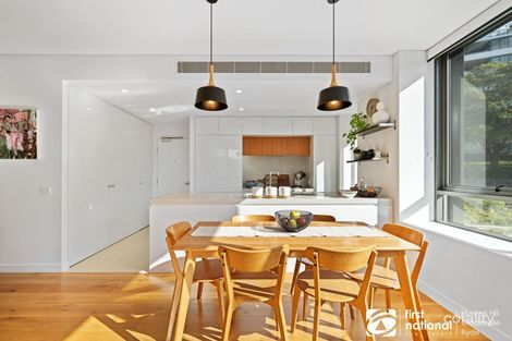 Property photo of 303/3 Meikle Place Ryde NSW 2112