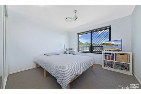 Property photo of 16 Lakeview Circuit Mulambin QLD 4703