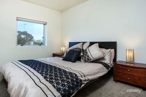 Property photo of 23/2 Horizon Drive Maribyrnong VIC 3032