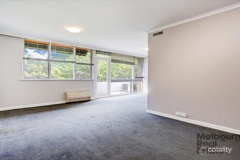 Property photo of 4/12 Woorigoleen Road Toorak VIC 3142