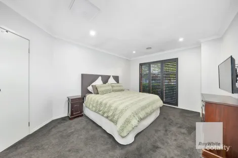 Property photo of 52 Hillcrest Drive Hillside VIC 3037