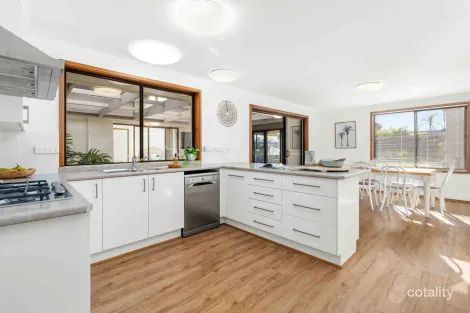 Property photo of 15 The Triangle Culburra Beach NSW 2540