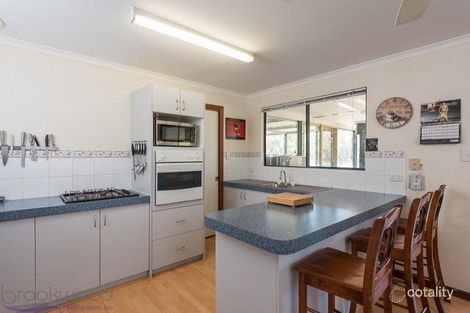 Property photo of 210 Inthanoona Road Gidgegannup WA 6083