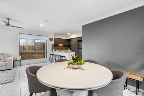 Property photo of 37 Samford Drive Holmview QLD 4207