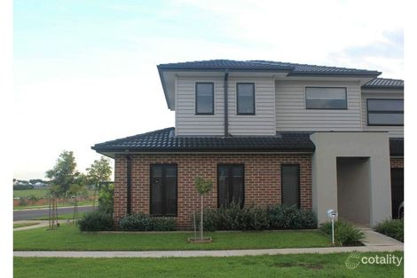 Property photo of 1/30 Billabong Crescent Tarneit VIC 3029