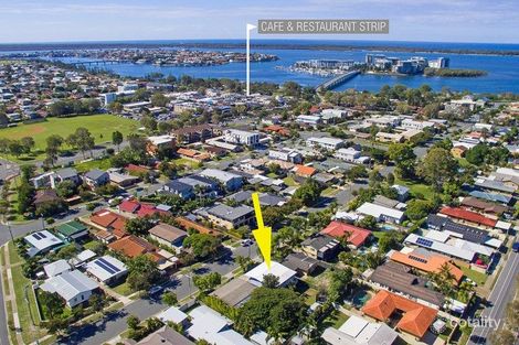 62 Errol Ave, Paradise Point, QLD 4216