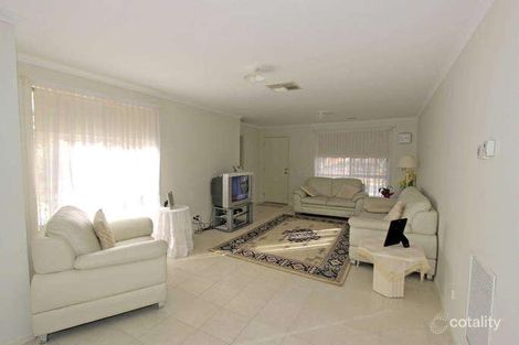 Property photo of 5 Sugargum Grove Cairnlea VIC 3023