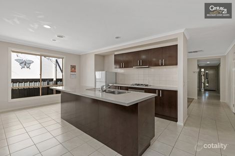 Property photo of 8 Tenerrife Crescent Point Cook VIC 3030