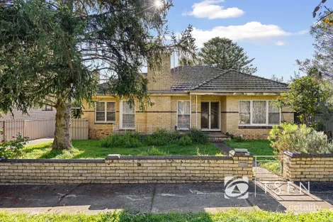 31 College Cres, Flora Hill, VIC 3550