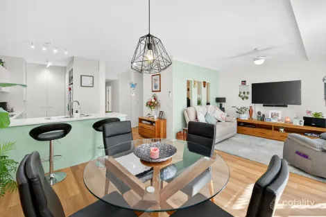 Property photo of 17/13-23 Bright Avenue Labrador QLD 4215