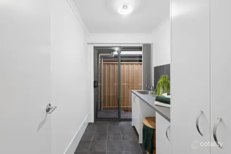 Property photo of 14 Seashell Street Seaford Meadows SA 5169