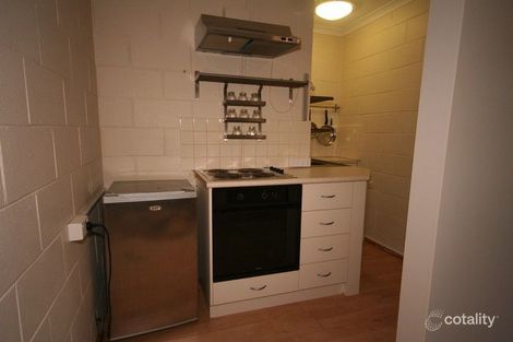 Property photo of 16/10 Waniassa Street Queanbeyan East NSW 2620