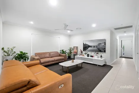Property photo of 11 Xanadu Street Gledswood Hills NSW 2557