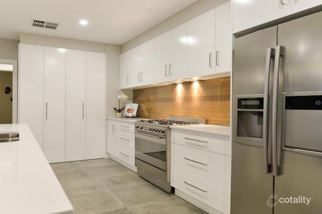 Property photo of 130 Brooklyn Drive Bourkelands NSW 2650