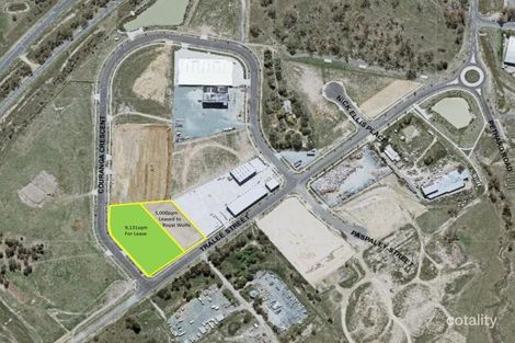 33 Couranga Cres, Hume, ACT 2620