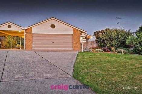 Property photo of 18 Aberdeen Heights Pakenham VIC 3810