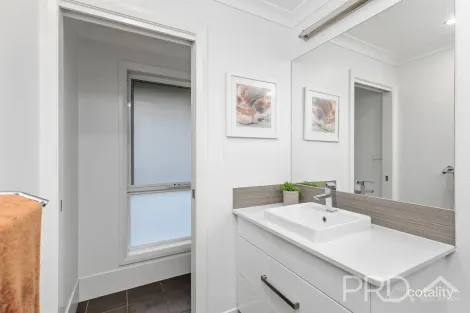 Property photo of 3 Emery Place Tumut NSW 2720
