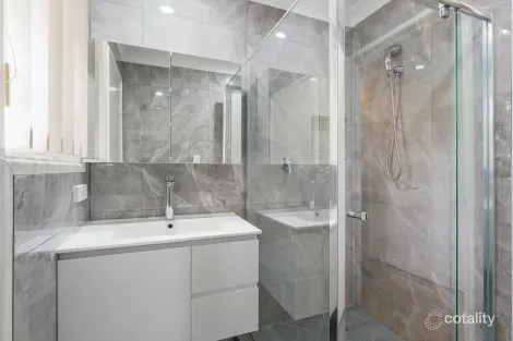 Property photo of 58 Solander Circuit Forest Lake QLD 4078